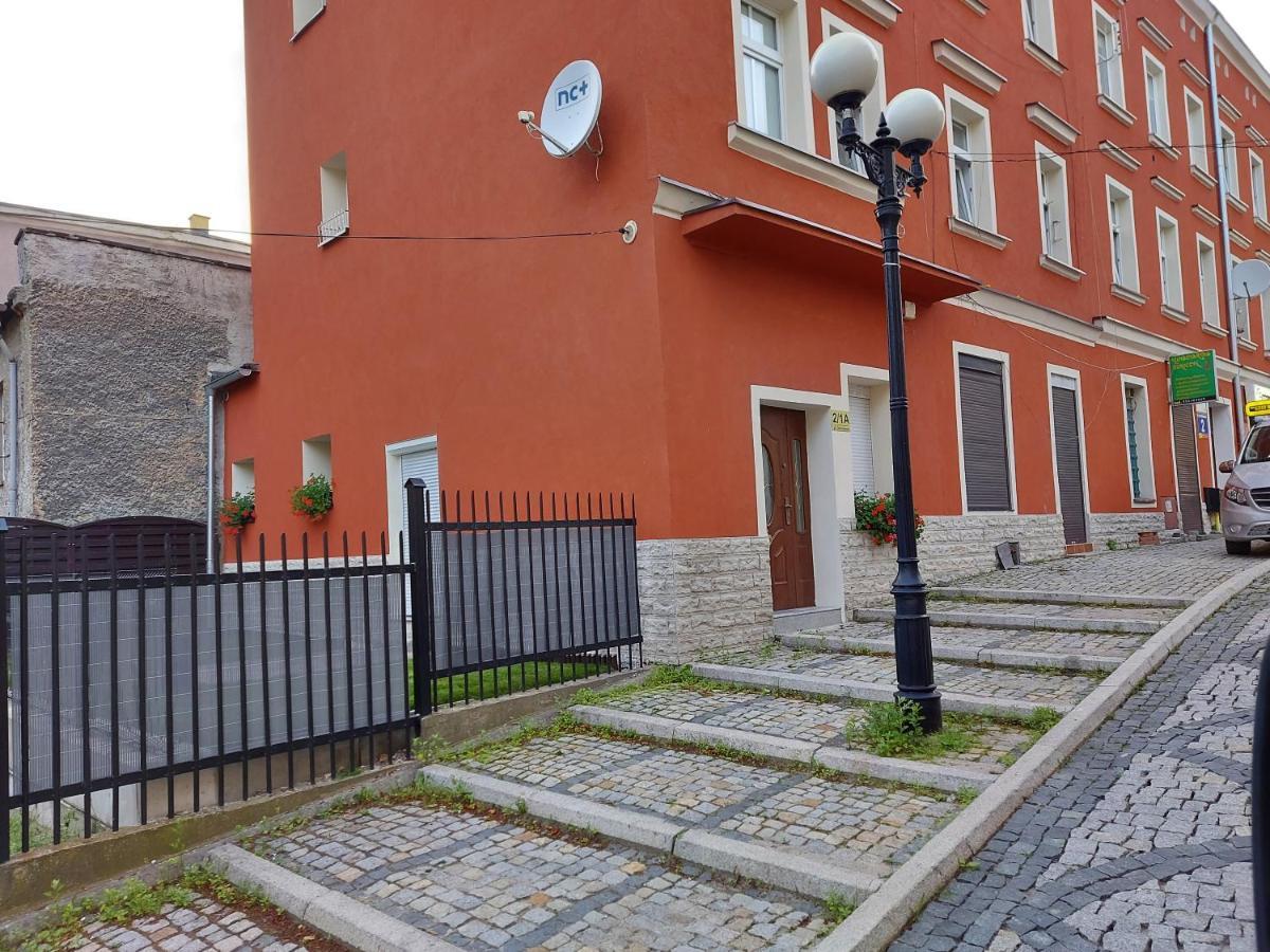 Apartament Przy Ratuszu Boguszów-Gorce Kültér fotó